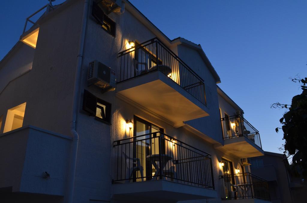 Casablanca Apartments Будва Экстерьер фото