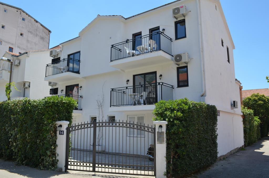 Casablanca Apartments Будва Экстерьер фото