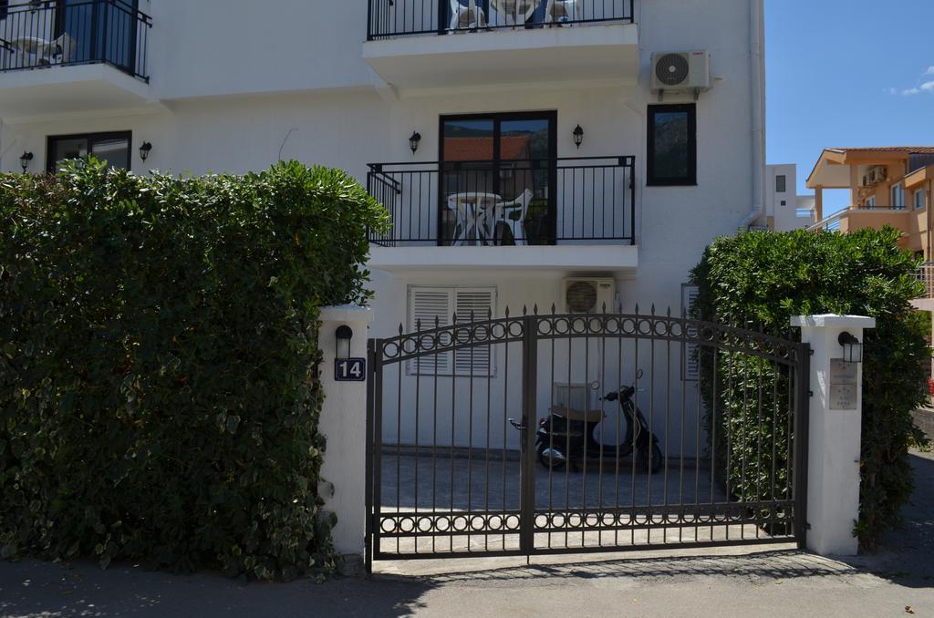 Casablanca Apartments Будва Экстерьер фото